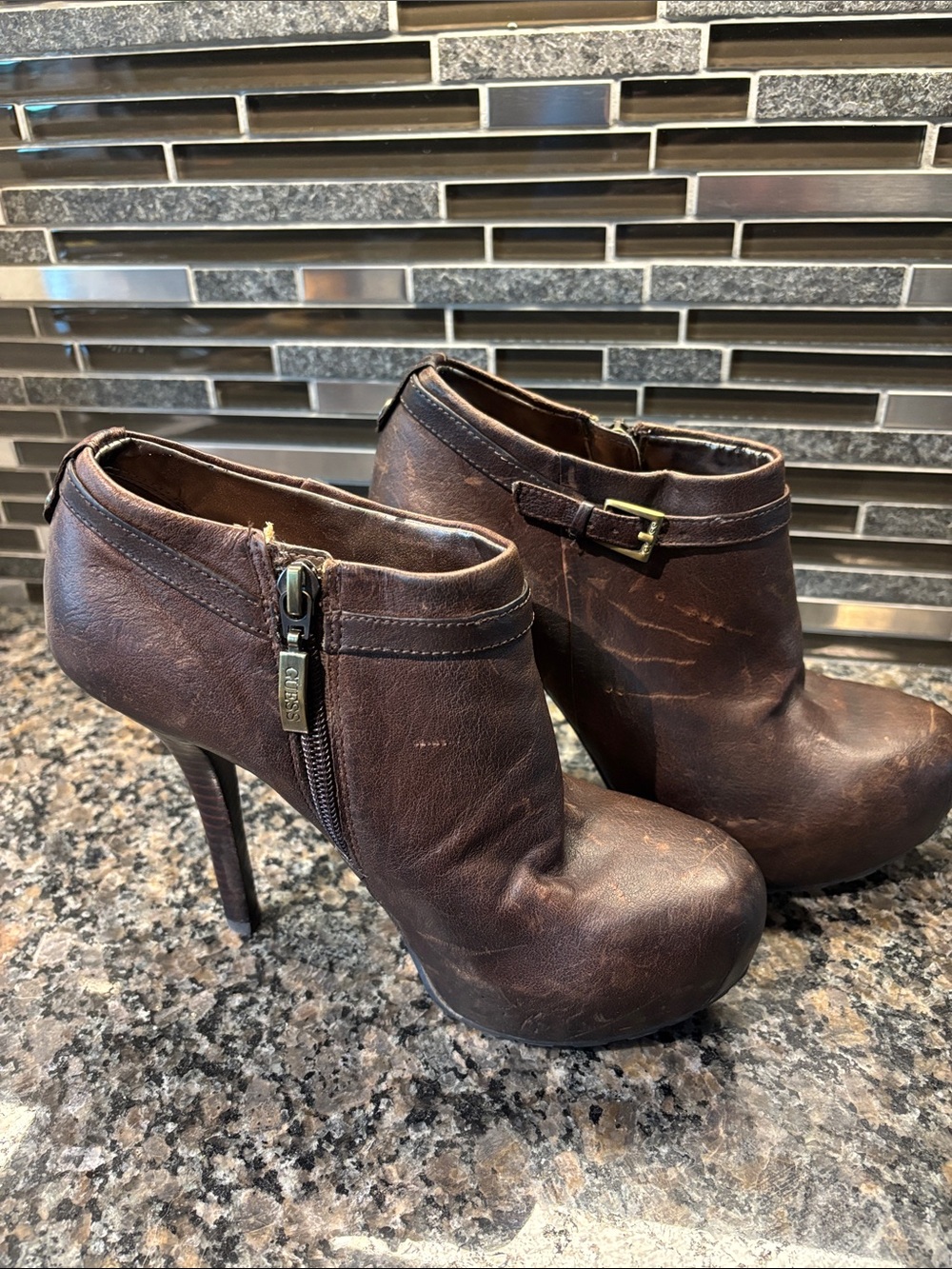 Guess Women’s Dark Brown Leather High-Heel Ankle Booties Size 6.5